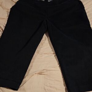Croft & Barrow Black Capri Pants